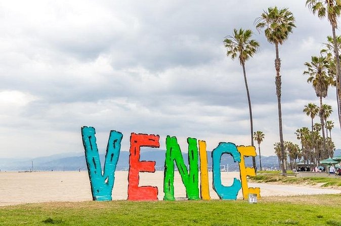 Los Angeles Highlights Tour from Long Beach - Santa Monica and Venice Beach complete the city sampler