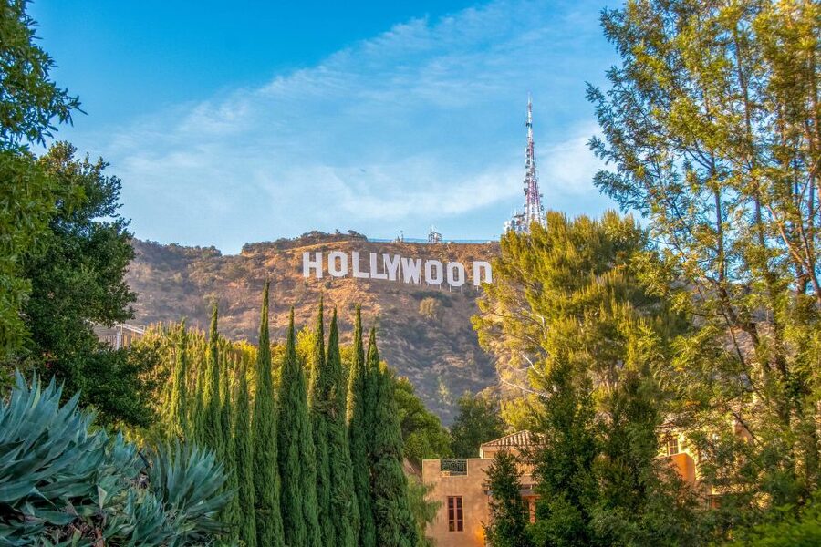 Los Angeles: Hollywood & Celebrity Homes Open-Air Bus Tour - Guides, bus comfort, and the pace of the ride
