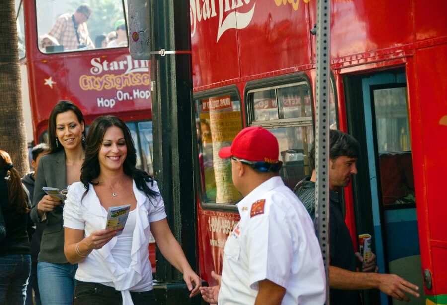 Los Angeles: Hop-On Hop-Off Bus Tour with Audio Guide - Key points to know