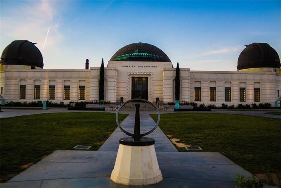 Los Angeles: L.A. Highlights in One Day Guided Experience! - Downtown Los Angeles by vehicle and on foot