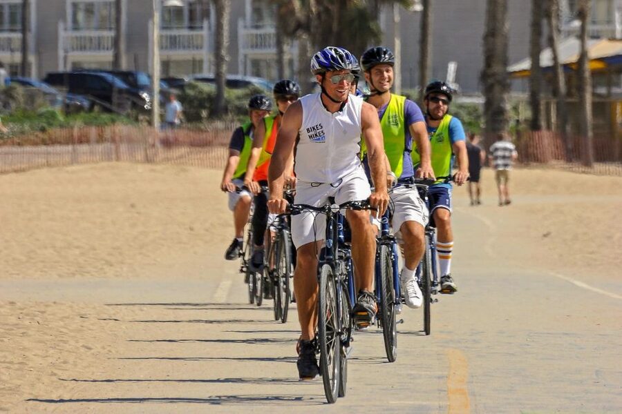 Los Angeles: LA in a Day Guided Electric Bike Tour - Beverly Hills and Bel Air beyond the tour-bus view