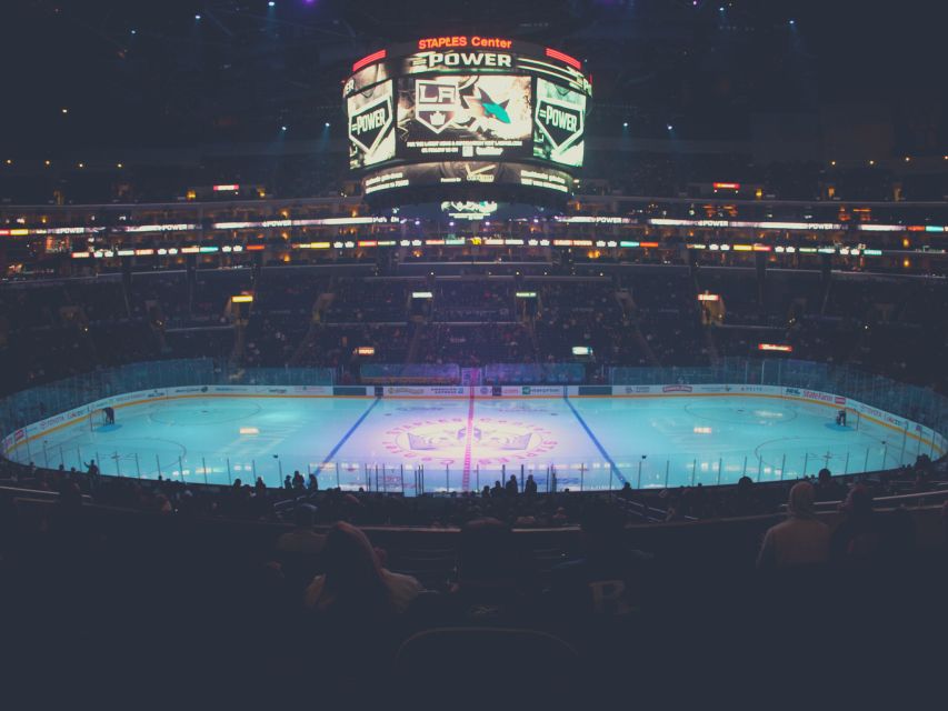 Los Angeles: LA Kings Ice Hockey Game Ticket - Arriving at Crypto.com Arena