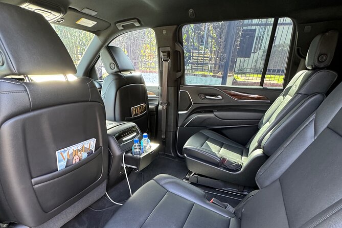 Los Angeles LAX Private Car Service - Cadillac Escalade - Leaving LAX without the usual airport scramble