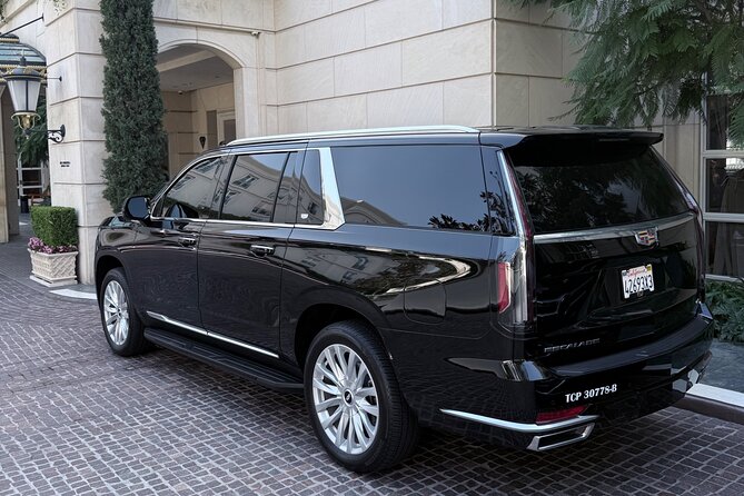 Los Angeles LAX Private Car Service - Cadillac Escalade - Curbside pickup from hotels, restaurants, and venues