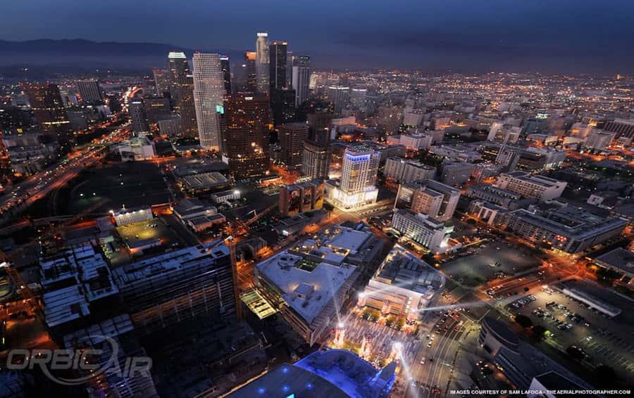 Los Angeles Night Helicopter Tour: Hollywood & City Lights - What the 30-minute flight can include