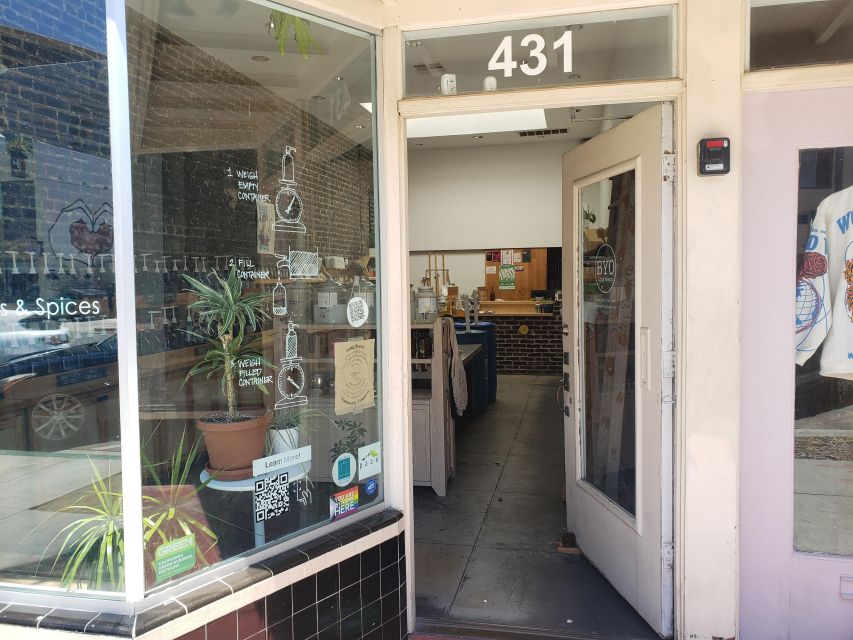 Los Angeles: Old Pasadena Food & Tasting Walking Tour - Olive oil, specialty shops, and the chocolate trail