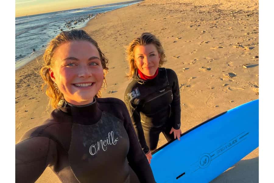 Los Angeles: Private Surfing Lesson with Equipment Rental - Access, transport, and small planning details