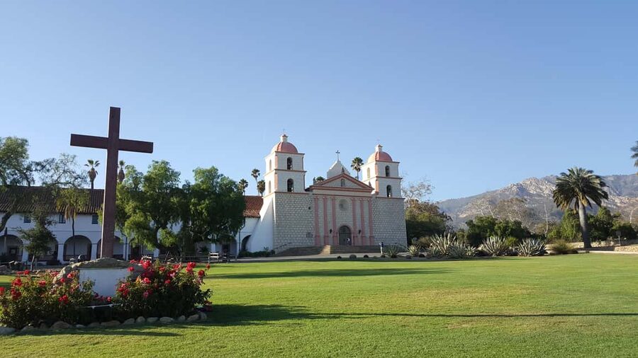 Los Angeles: private tour to Santa Barbara and Solvang - Optional wine tasting and ostrich farm visits