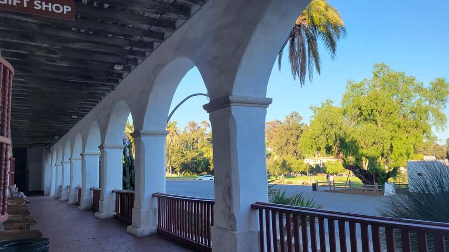 Los Angeles: private tour to Santa Barbara and Solvang - Starting with Malibu and El Matador Beach