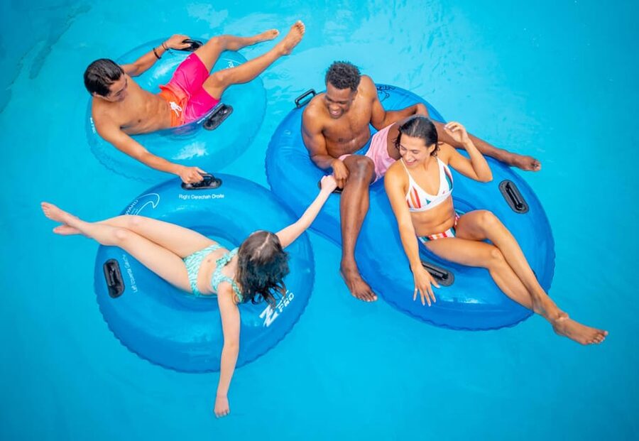 Los Angeles: Raging Waters Admission Ticket - More than 50 rides, from mild slides to wild thrills