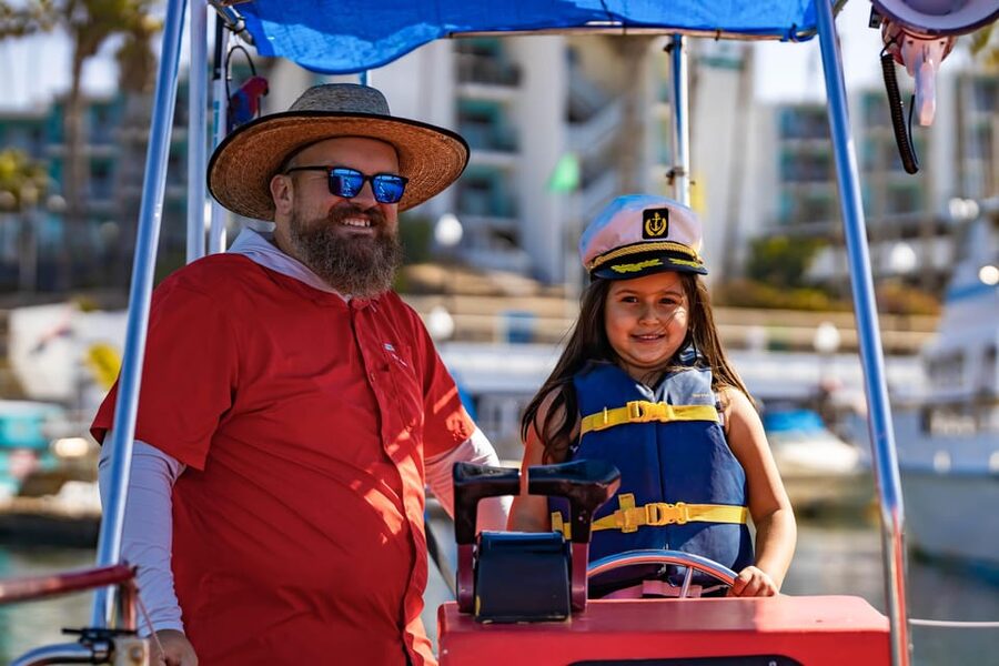 Los Angeles: Redondo Beach Glass Bottom Boat Cruise - Redondo Beach’s underwater viewing room