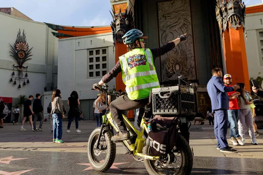 Los Angeles: Scott E-Bike Tours to the Hollywood Sign & More - Griffith Park Observatory and the wider view