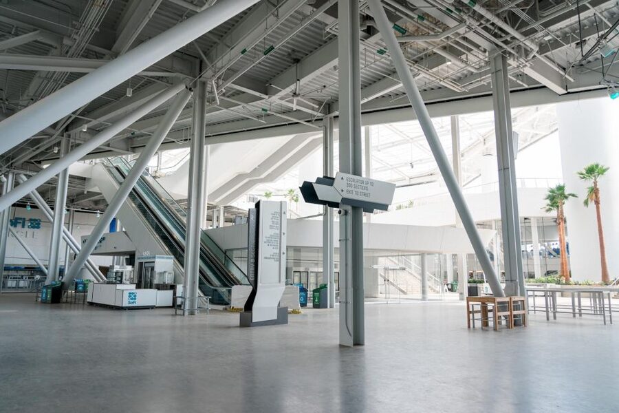 Los Angeles: SoFi Stadium Immersive Behind-the-Scenes Tour - Key points to know before you go