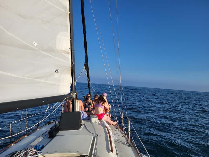 Los Angeles: Sunset Sailing - Who will enjoy this most?