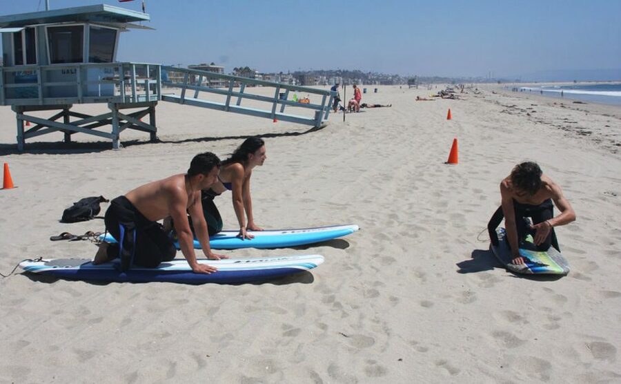 Los Angeles: Surfing Lesson in Venice Beach - Wetsuits, Weather, and the Post-Surf Rinse