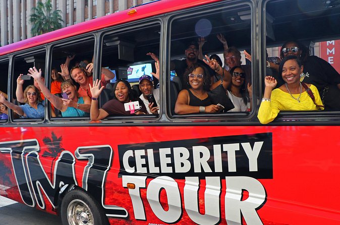 Los Angeles: TMZ Celebrity Tour with Live Guide - A comfortable bus with useful small touches