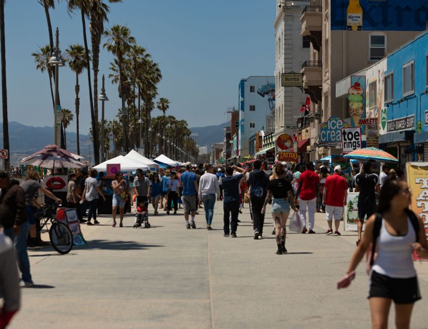 Los Angeles: Venice Beach Food Tour with Tastings - The Win-Dow’s smash-burger stop