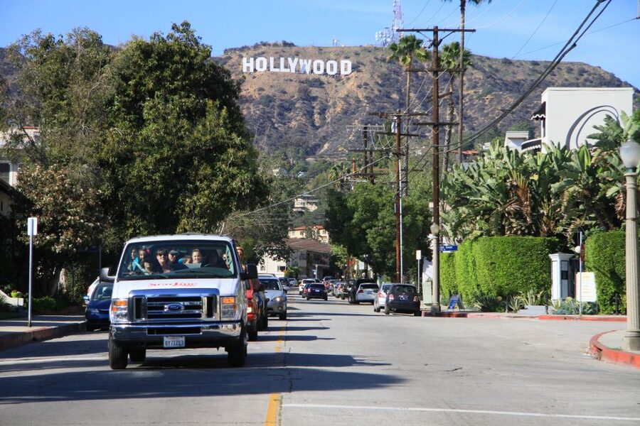 Los Angeles: Warner Bros Studio Hollywood & Bus Tour Package - The 1 p.m. shuttle and the afternoon choice