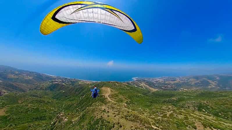 Malibu Hills to Beach: Tandem Paragliding Flight Adventure - A guided descent to Malibu beach