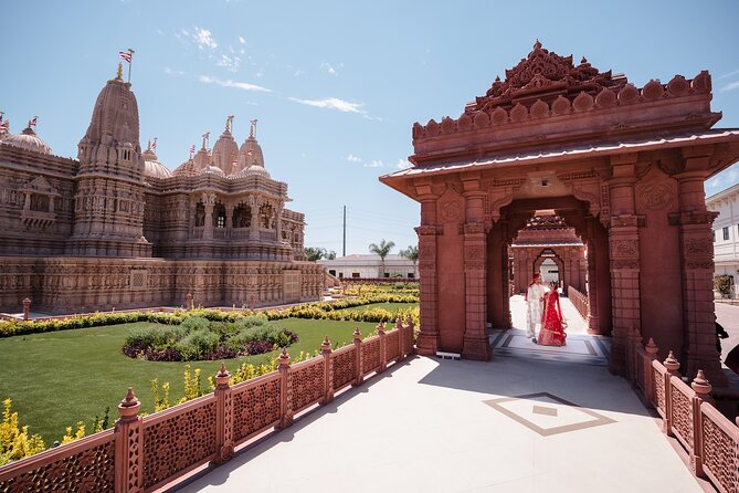Mandir & Buddhist Temple Tour with Indian Lunch & Chinese Tea - Key points at a glance