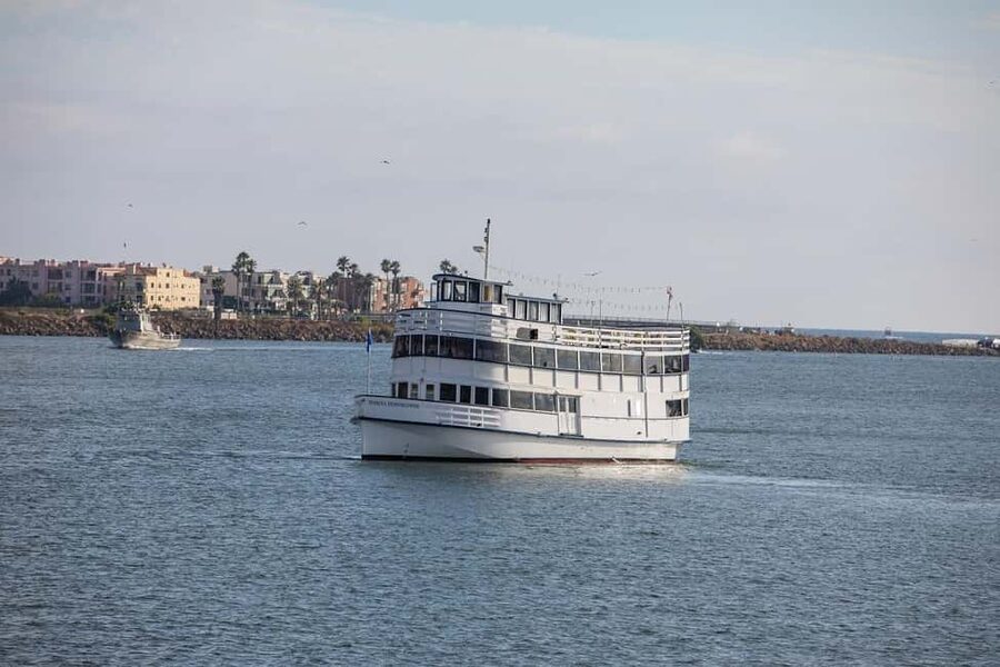 Marina del Rey: City Cruises Champagne Brunch Cruise - Champagne, sparkling cider, and service