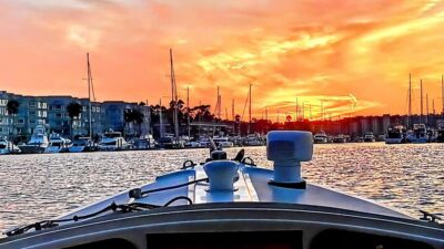 Romantic Cruise, Dinner Charcuterie or Sushi
