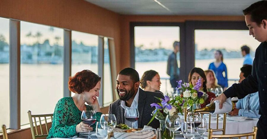 Newport Beach: City Cruises Weekend Dinner Cruise with DJ - A route built around Newport Harbor sights