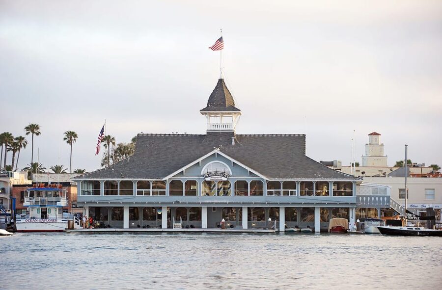 Newport Beach: Electric Boat Rental - Bringing lunch, drinks, and a cooler
