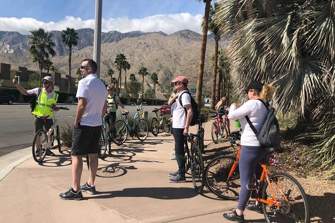 Palm Springs Modernism Architecture & History Bike Tour - Brennan’s guiding style makes the difference