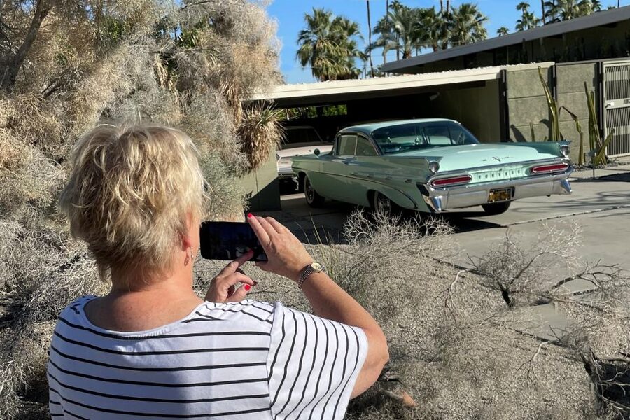 Palm Springs: Private Walking Tour "Twin Palms" Neighborhood - A relaxed two-hour loop, not a rushed checklist