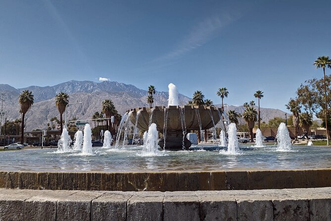 Palm Springs Scavenger Hunt Walking Activity and Game - A downtown Palm Springs walk with a puzzle attached