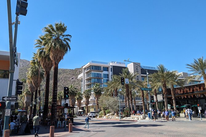 Palm Springs Scavenger Hunt Walking Activity and Game - The mobile app is part of the activity