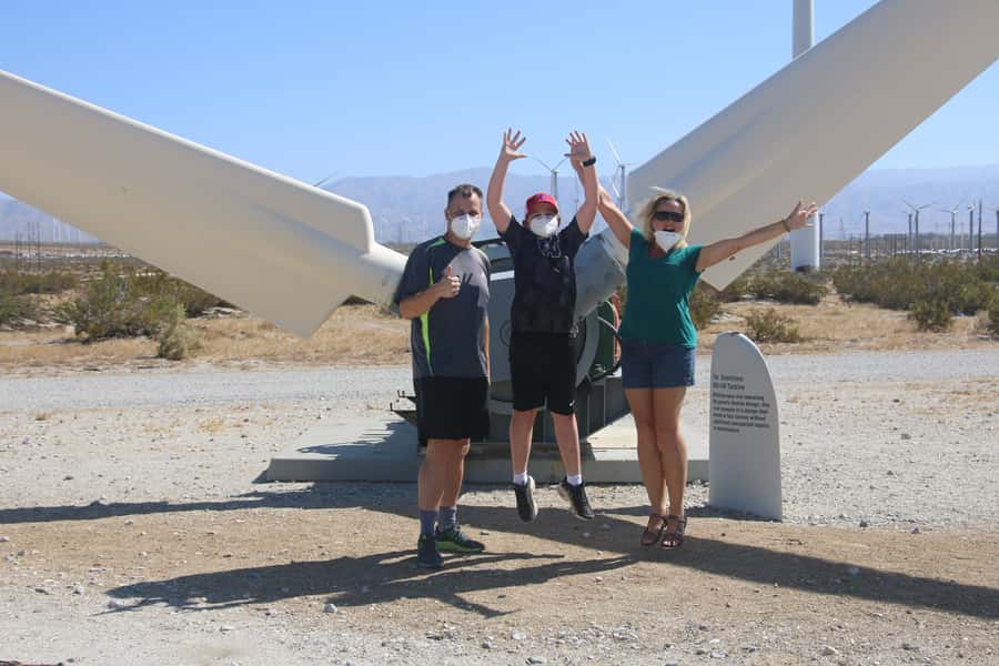 Palm Springs: Self-Driving Windmill Tour - Stop 1: A yard of retired turbine designs