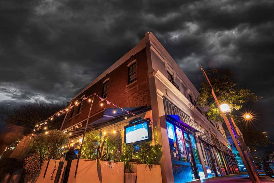 Pasadena: Haunted Walking Tour - Route 66 and the stories of Suicide Bridge