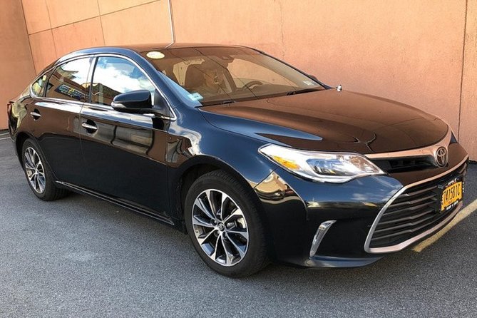 Private Departure Transfer to Los Angeles Airport LAX - The ride to LAX and what the one-hour estimate means