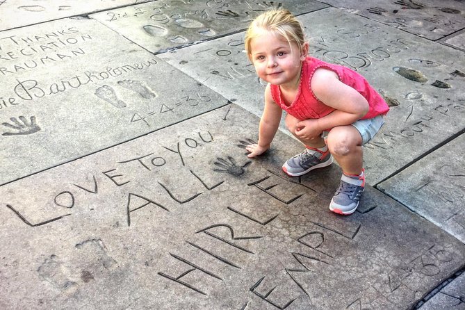 Private Half Day City Tour of Hollywood & Beverly Hills! - The Hollywood Sign: ten minutes for the big photograph