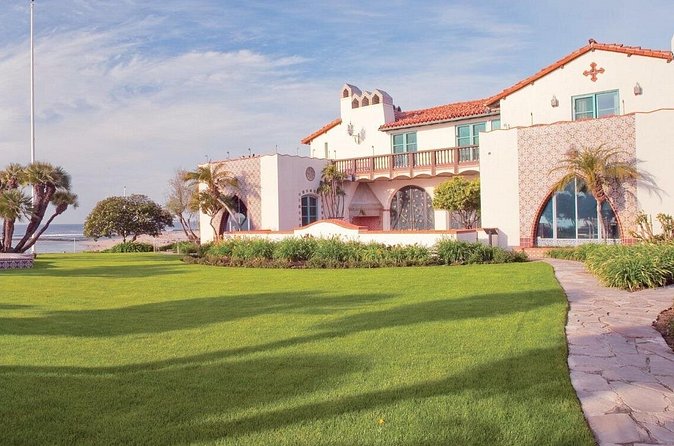 Private Malibu Tour: From the Beaches to the Mansions - Malibu Bluffs Park from December through March