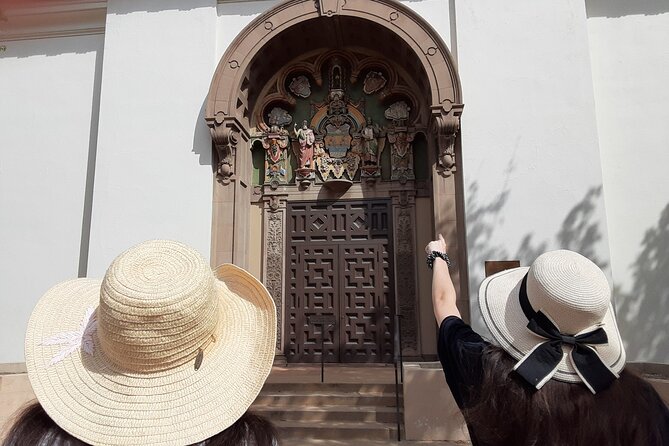 Private Santa Barbara History and Architecture Walking Tour - City Hall and Casa de la Guerra