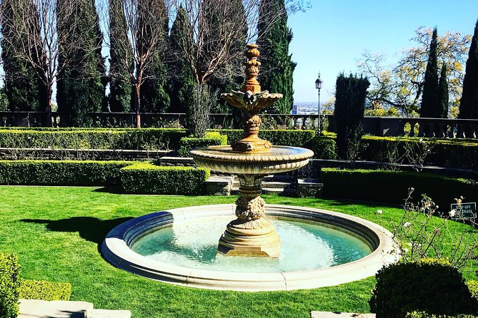 Private Scandals and Ghost Tour of Hollywood and Beverly Hills - The Beverly Hills Hotel area and an old arrest
