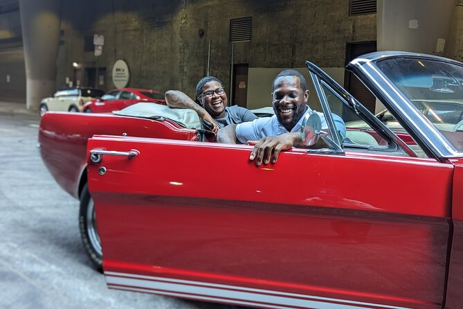 Private Tour Downtown to the Hollywood Sign in a 1965 Mustang - Key Points at a Glance