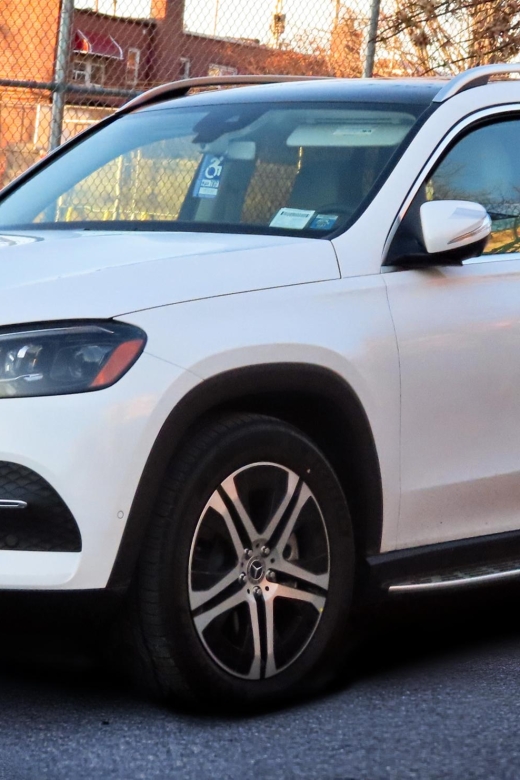 Private Transfers between LAX Airport and Los Angeles - Who will appreciate this transfer most