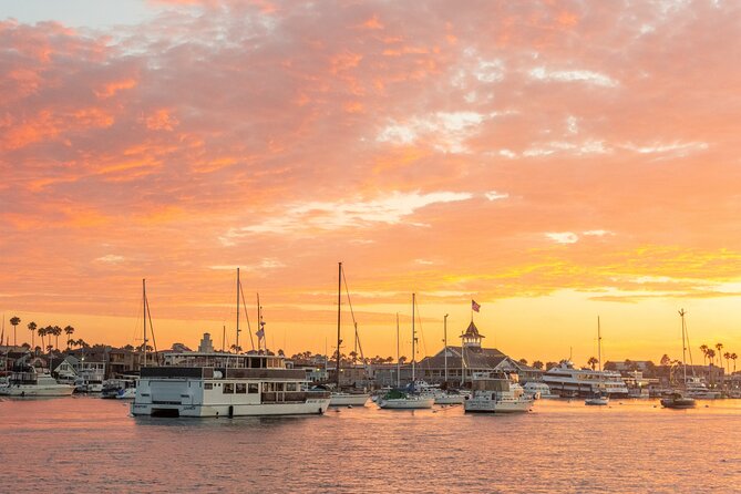 Relaxing Sunset/Evening Cruise in Newport Beach - Cruising through Newport Bay