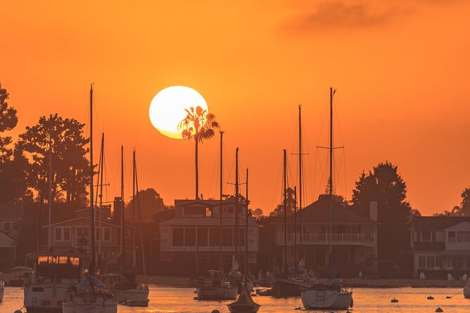 Relaxing Sunset/Evening Cruise in Newport Beach - Sunset along the Newport Beach Gold Coast