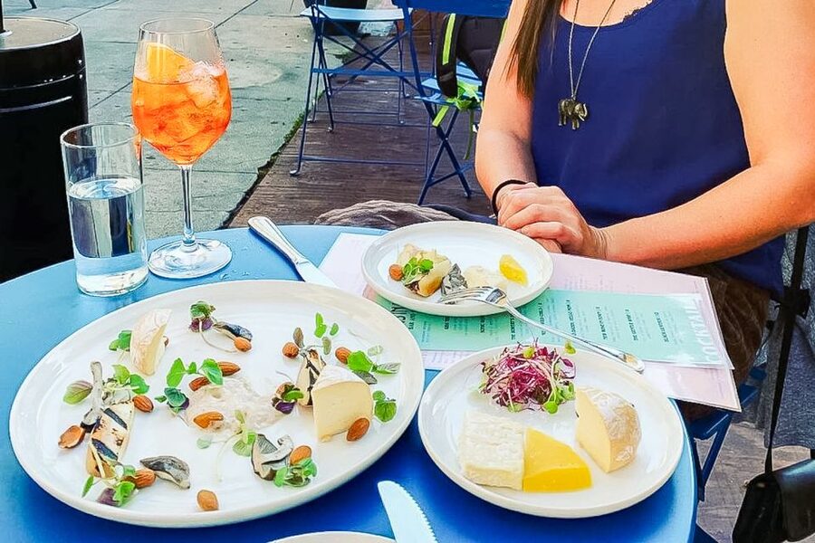 Santa Barbara: 3-Hour Cocktail and History Walking Tour - Three stops, with your choices on the menu