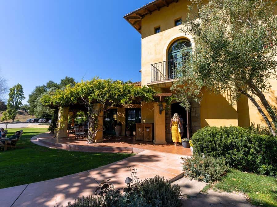 Santa Barbara: 3-Winery Tour Includes Tastings & Lunch inSYV - Leaving Santa Barbara for Santa Ynez Valley