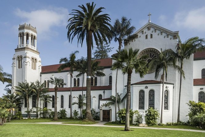 Santa Barbara Scavenger Hunt Adventure - Key points at a glance