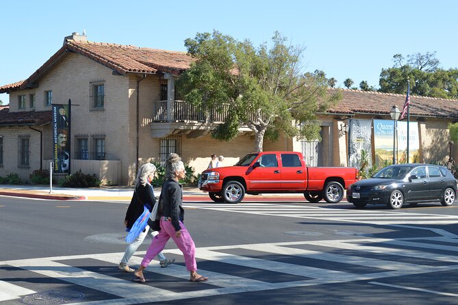 Santa Barbara Scavenger Hunt Walking Tour and Game - Group Size, Age, and Walking Ability