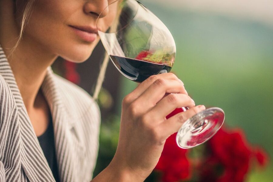 Santa Barbara: Wine, Chocolate and History Walking Tour - Why This Santa Barbara Tour Works