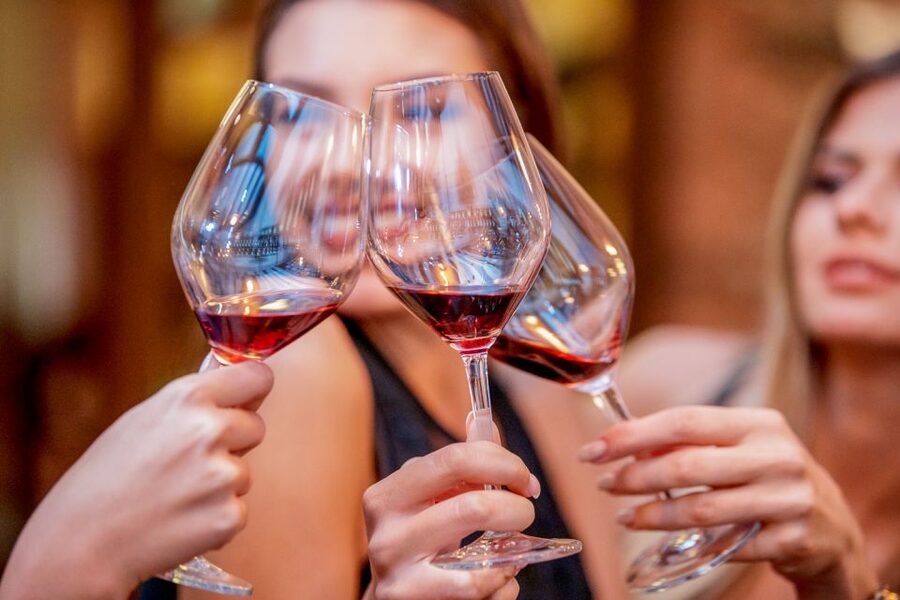 Santa Barbara: Wine, Chocolate and History Walking Tour - A Three-and-a-Half-Hour Walking Pace