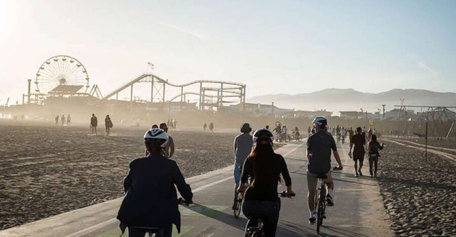 Santa Monica: Full Day Bike Rental - Riding the Santa Monica Beach Bike Path